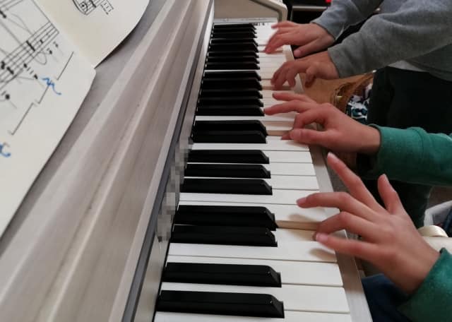 子供のピアノ練習